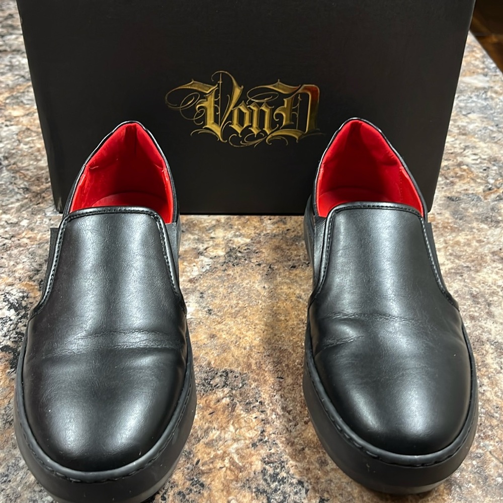 Von D Shoes “Hex” style.  Size 7.  Worn maybe once or twice.